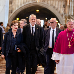 Stephansdom: Österreich nahm Abschied von Papst Franziskus